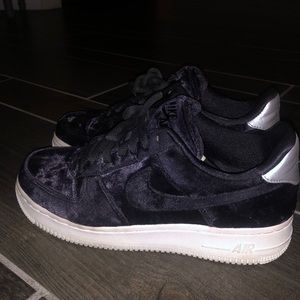 Nike AF1’s Black Velvet Sneakers